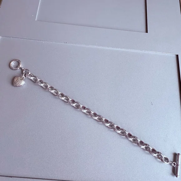 Sterling Silver 925 Eternity Link Diamond Heart Tag Charm Toggle Bracelet - Picture 4 of 8